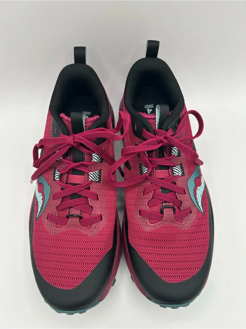Saucony Trail S10838-16 Peregrine 13 Berry Red Trail Running Shoes Women's 7